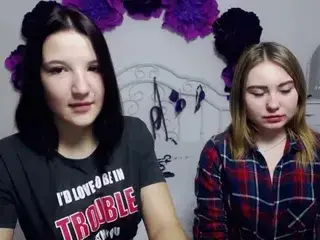 Hot Gorgeous Babes Fucking Each Other Pussy
