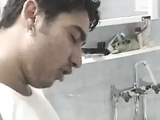 Trekant med mogna svenska damer