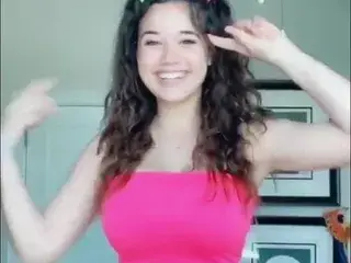 Tik Tok dancing beauties
