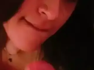 Hot Chick Gives Incredible Blow Job