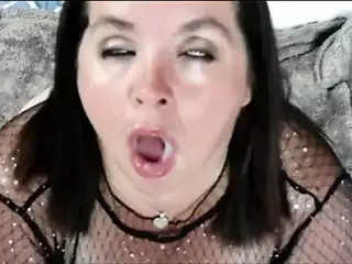 Sexy BBW Cumload in Her Mouth - Preview