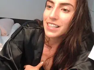 Annie Cam Show 1