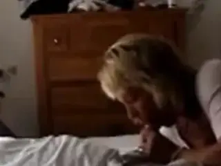 MILF blow job
