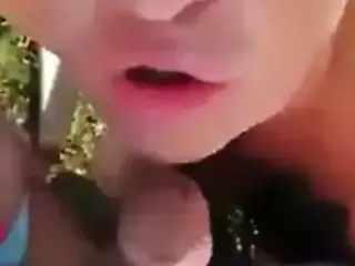 turkish amateur olgun kadindan manzaraya karsi sakso cekiyor