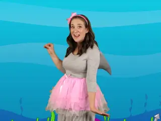 Baby Shark big boob bounce dance