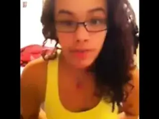 4Eyed Brace-Face Booty Cutie Cam