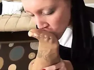 Nun's feet smell good