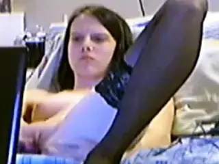 Elle prend son pied devant un inconnu