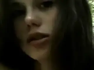 Amateur babe fuck in the forest