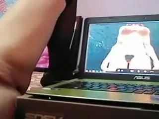 Sweetlizzy girl masturbating to Warcraft