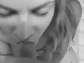 Amatrice salope aime le sperme