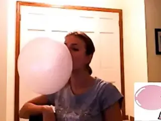 My Crazy Big bubbles gum ( training for bubbles of slaver )