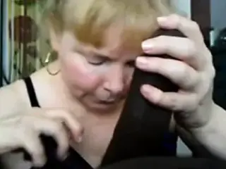 Granny blonde like suck black cock and cum