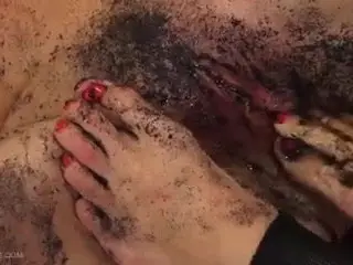 Tulip 1 - Queensnake.com - QueenSect.com - QSBdsm.com