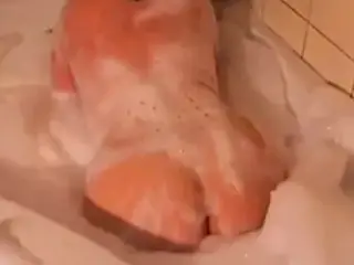 Former GF jeans bath