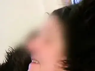 sex na sofie przed camerom czesc 2