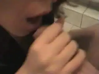 Amateur girlfriend swallow cum