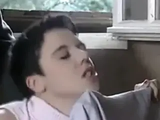 Anais short hair