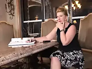 Very Sweet Matures 02 (Masturbation)