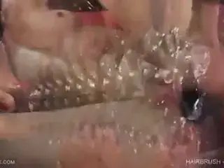 Hairbrush - Nazryana - Queensnake.com - QueenSect.com