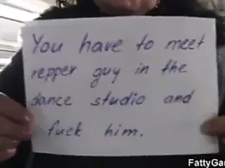 Fatty seduces skinny guy in the dance studio