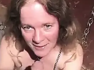 HOMEMADE MILF COCKSUCKER ON A LEASH