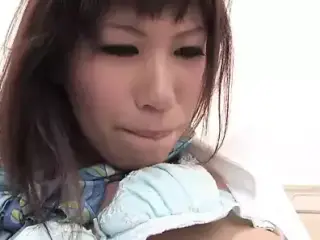 Young babe with gloves sucks guy&#039;s pole in bed