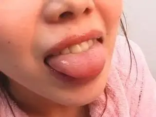 Japanese girl tongue play (9)