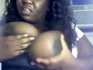 Ebony bbw on cam with great titties