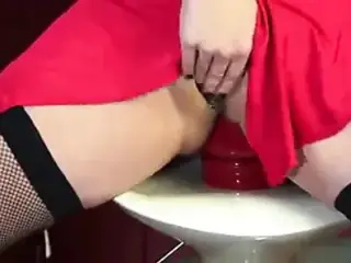 Slut in stockings fists her massive tail end
