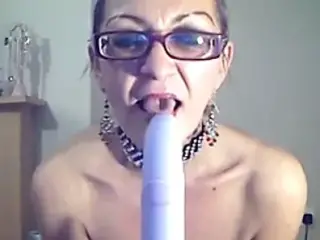 mature masturbates on cam 2