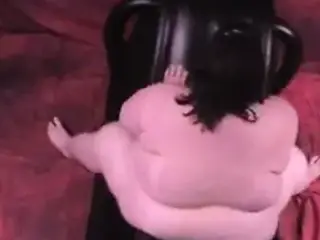 BBW Anna Cupid Couch 2