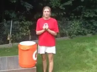 Nina Bott ALS Ice Bucket Challenge