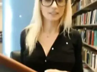 Nerdy Library Girl