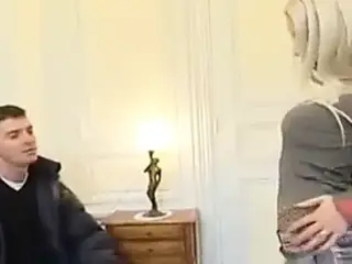 Eclate Chez Les Bourges scena