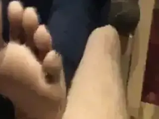 Amateur Asian Wife Foot Service