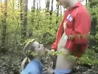 Amateur sex in woods