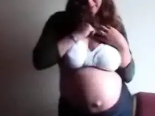 Kurvs Pregnant 2