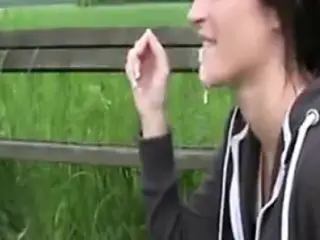 Duitse Amateur Babe Fucked Hard tijdens het joggen