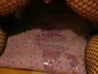 Mature gets very wet while dildoing from behind