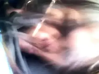 Blowjob Dalam Kereta 2