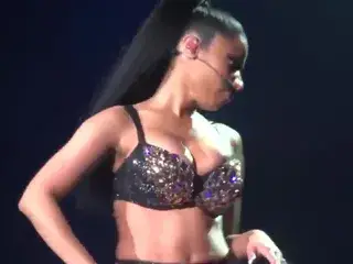 Nicki Minaj - Anaconda LIVE