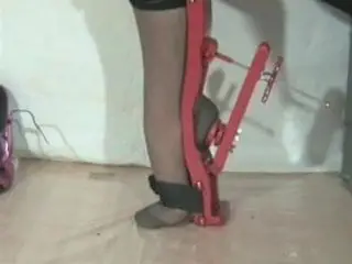 Sanyhh 07 - Heel-Trainer 1