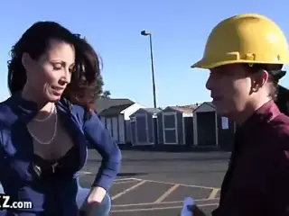 Beautiful MILF Boss Fucks the Foreman!