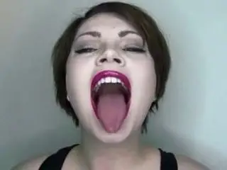 LIPSTICK COATED MOUTH FETISH