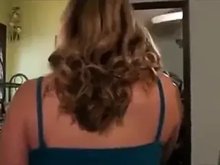Hotwife gets fucked by her masseur.