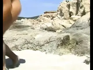 anal en la playa nudista