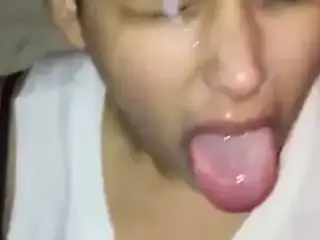 Girlfriend sucks for a cum facial