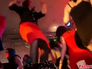 Euro amateur dancing and sucking