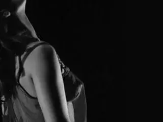 Rihanna - Kiss It Better (Explicit)